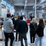 Besucher infomieren sich über ERA